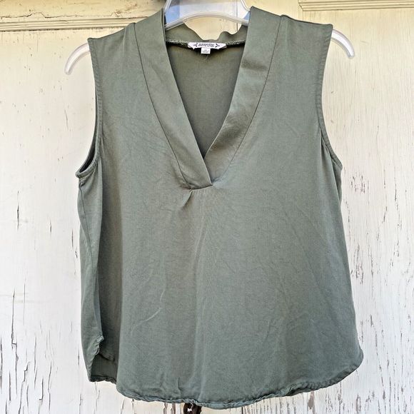 NANETTE LEPORE Blouse Women's Medium Green Sleeveless Short Tunic Top V-Neck - Picture 2 of 12